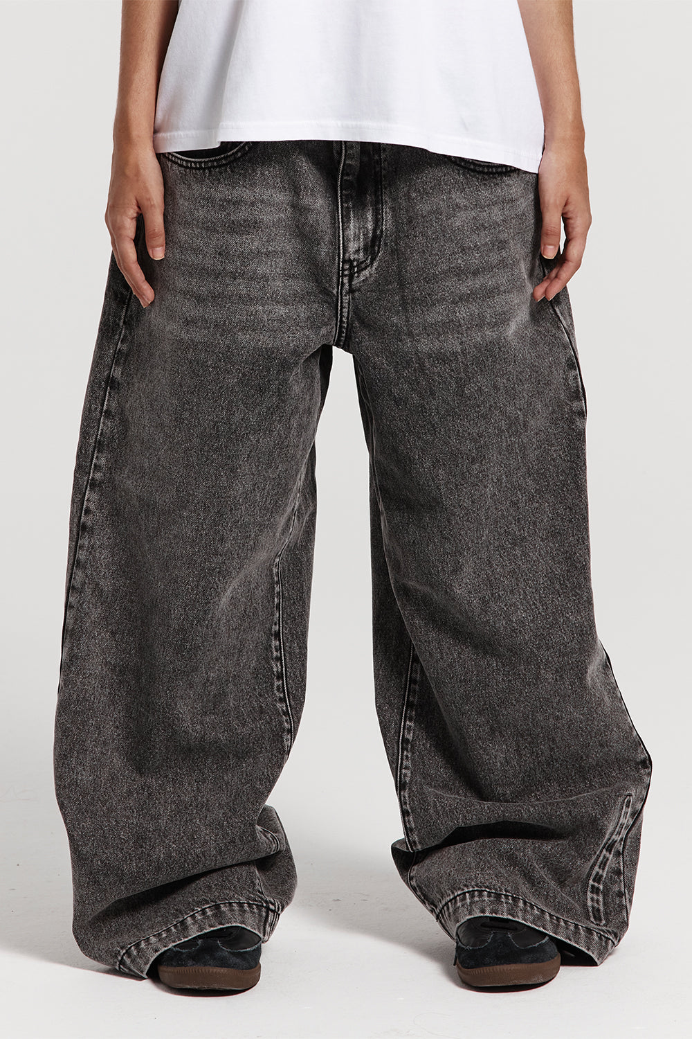 WORLD PANTS DUST GRAY