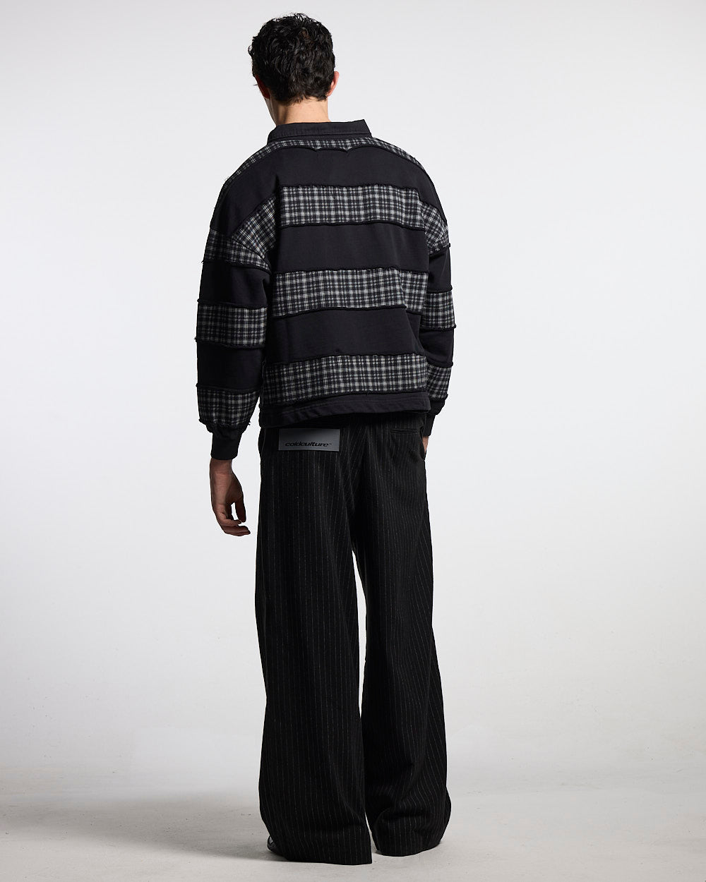 SEAM EFFECT LINE PANTS BLACK