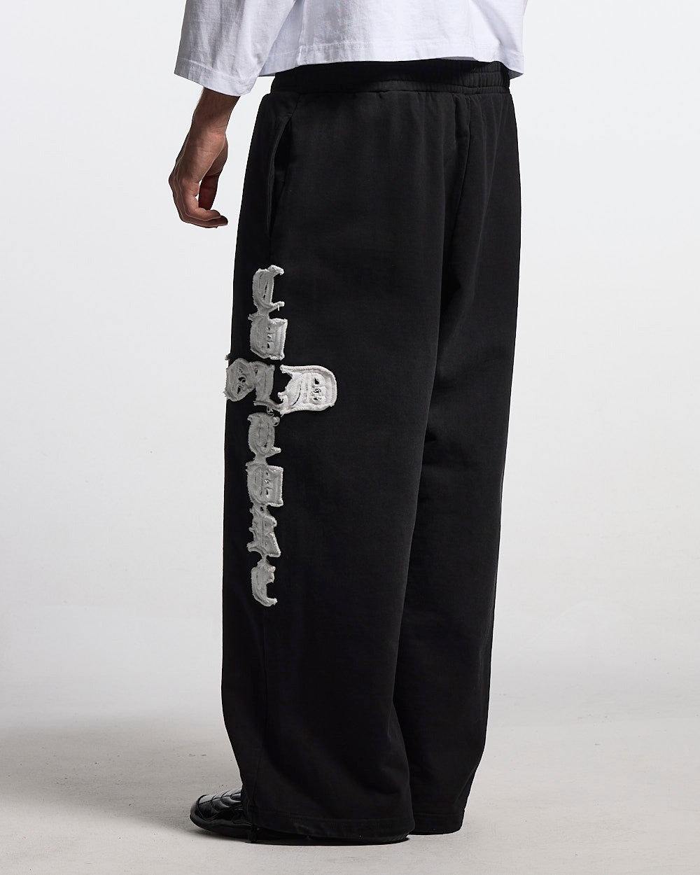 CROSSED SWEATPANTS BLACK