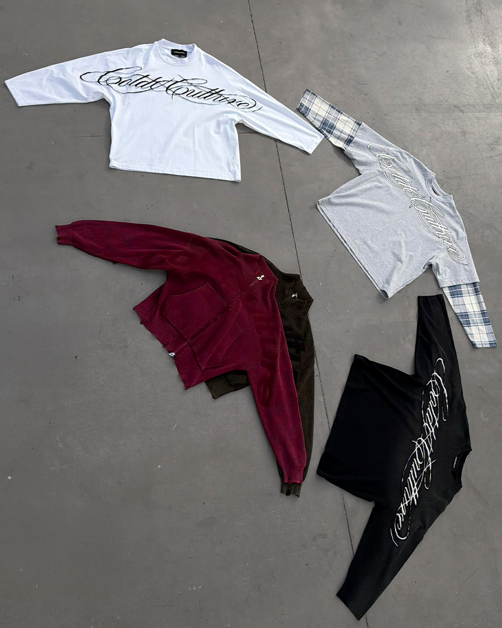 CROSSED SCRIPT LONGSLEEVE 2.0 WHITE