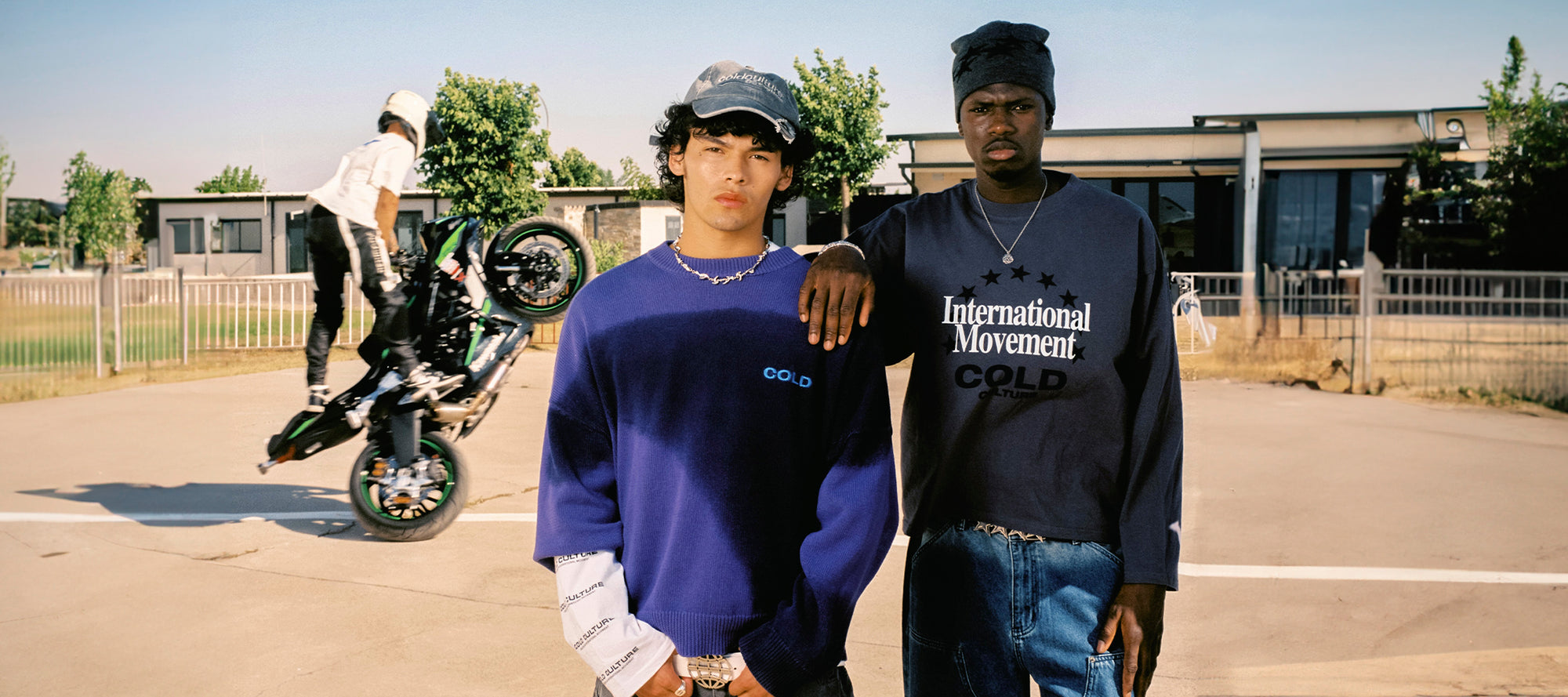 Go to item 1 Go to item 2 Go to item 3