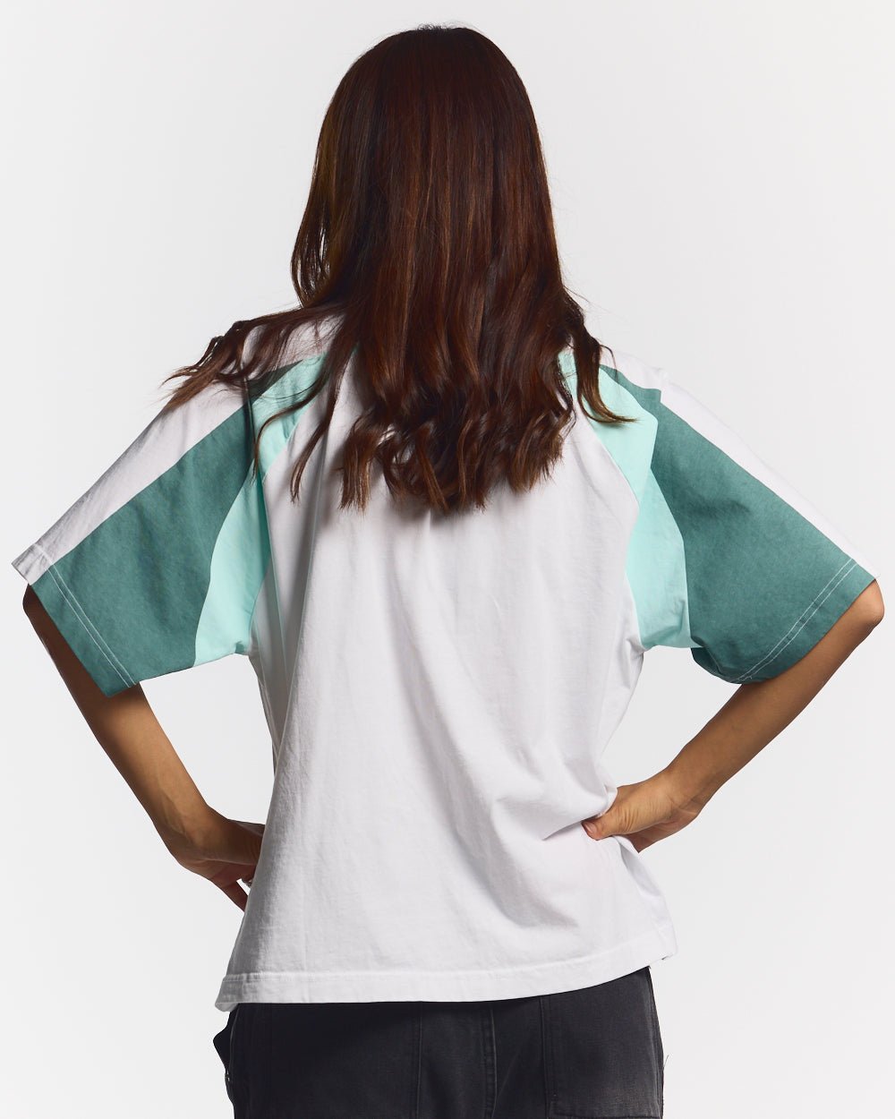 AIRBORNE TEE WHITE AND GREEN - COLD CULTURE