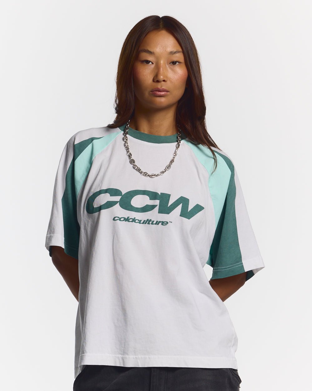 AIRBORNE TEE WHITE AND GREEN - COLD CULTURE