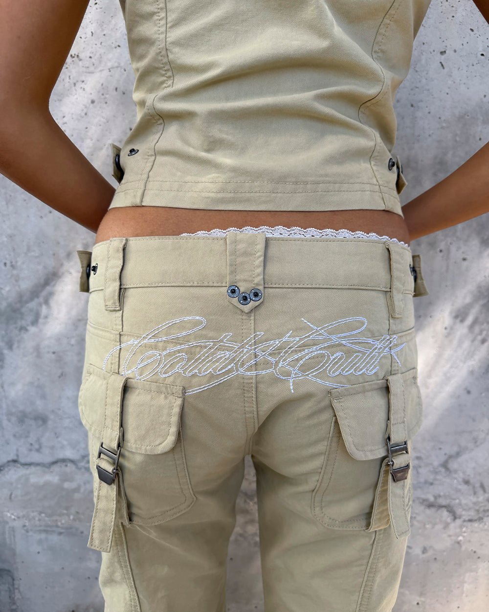 ARMY SCRIPT PANTS MILITARY GREEN - Cold Culture