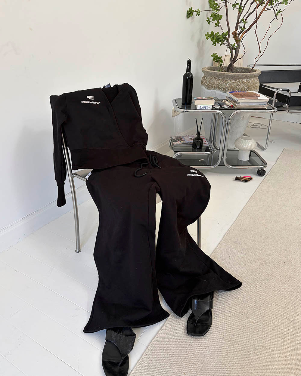 BALLET HOODIE BLACK - Cold Culture
