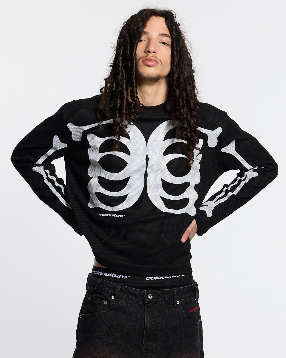 BONEY LONGSLEEVE BLACK - Cold Culture
