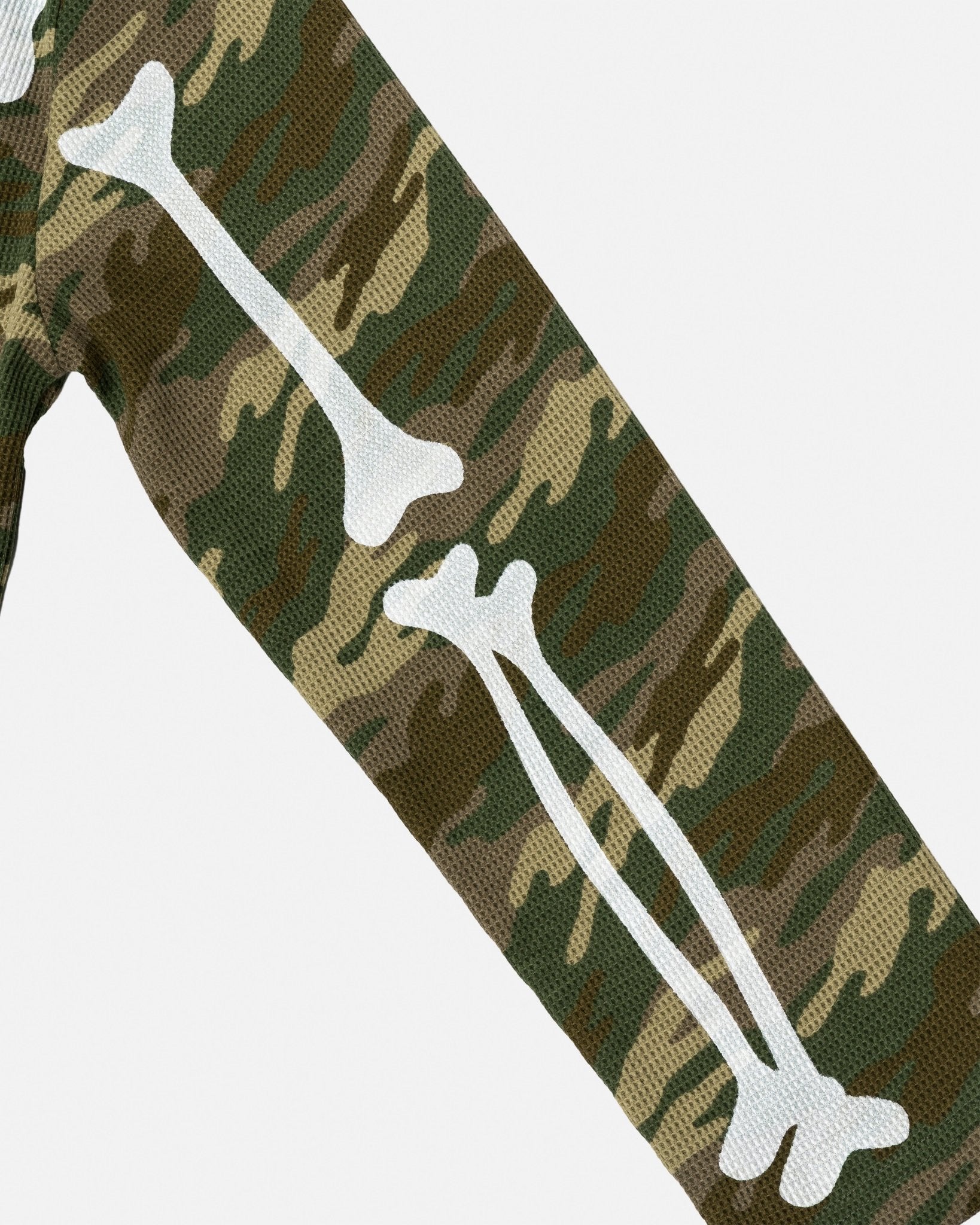 BONEY LONGSLEEVE CAMO - Cold Culture