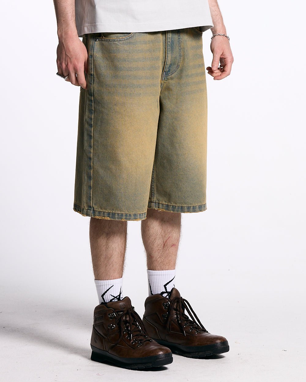 C V2 DIRTY DENIM SHORTS - COLD CULTURE