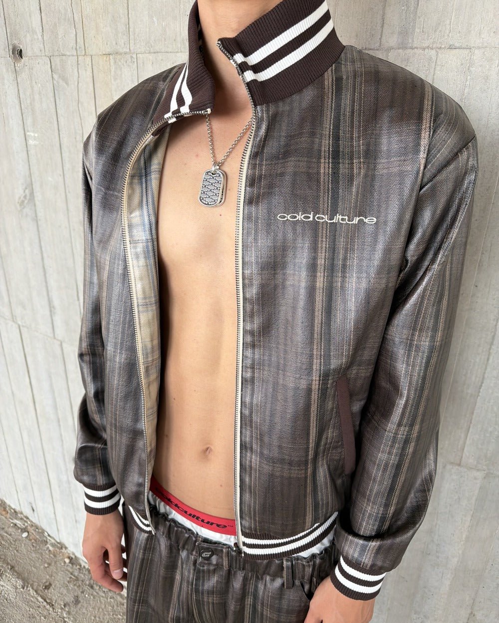 CLUB ZIP UP BROWN - Cold Culture