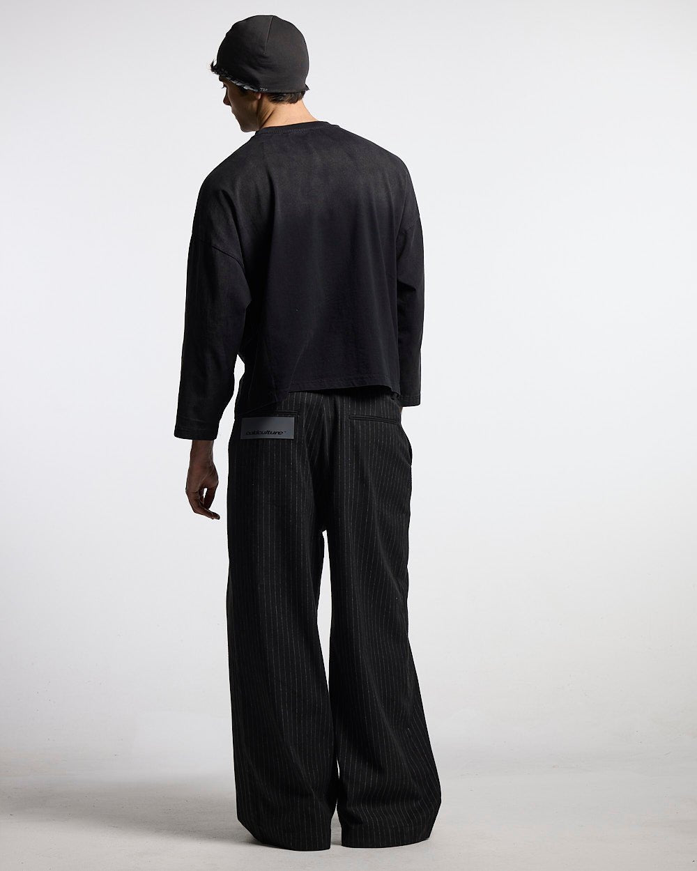 CROSSED SCRIPT LONGSLEEVE 2.0 BLACK - Cold Culture