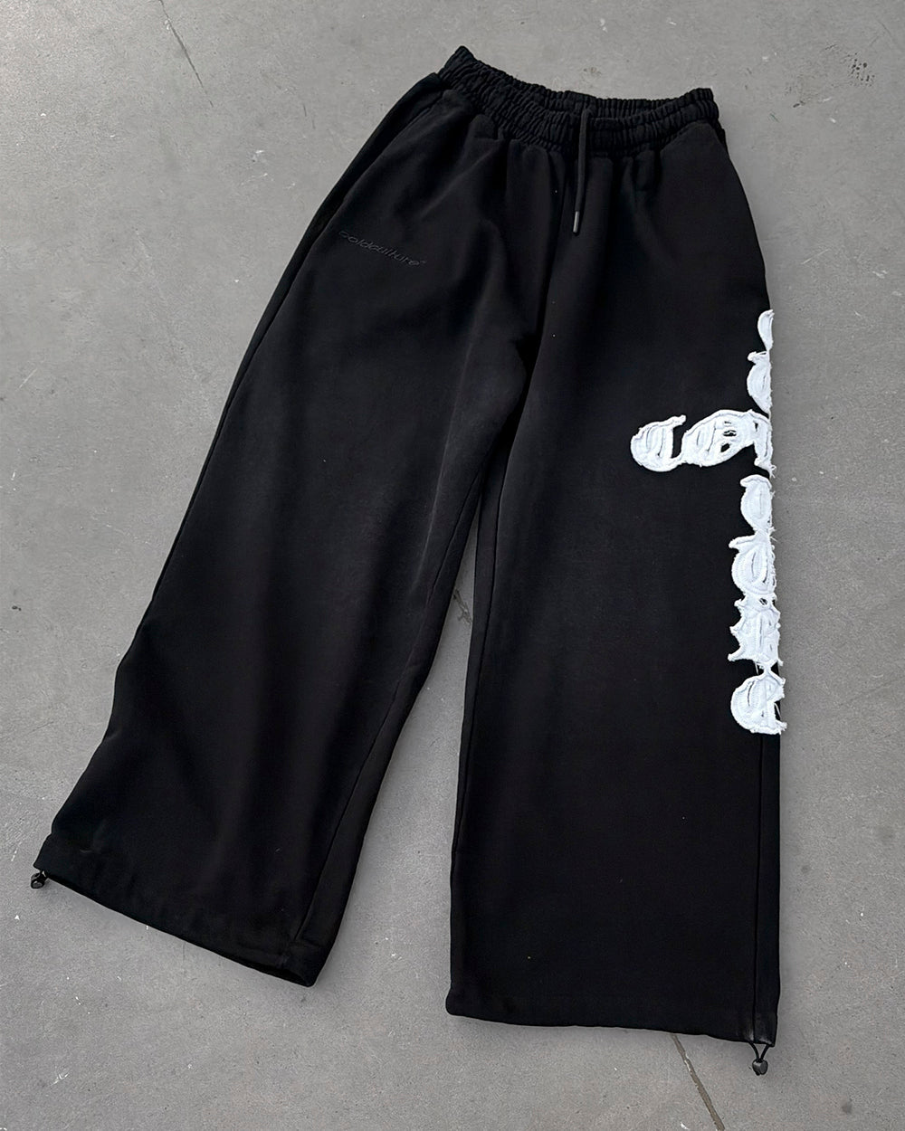 CROSSED SWEATPANTS BLACK - Cold Culture