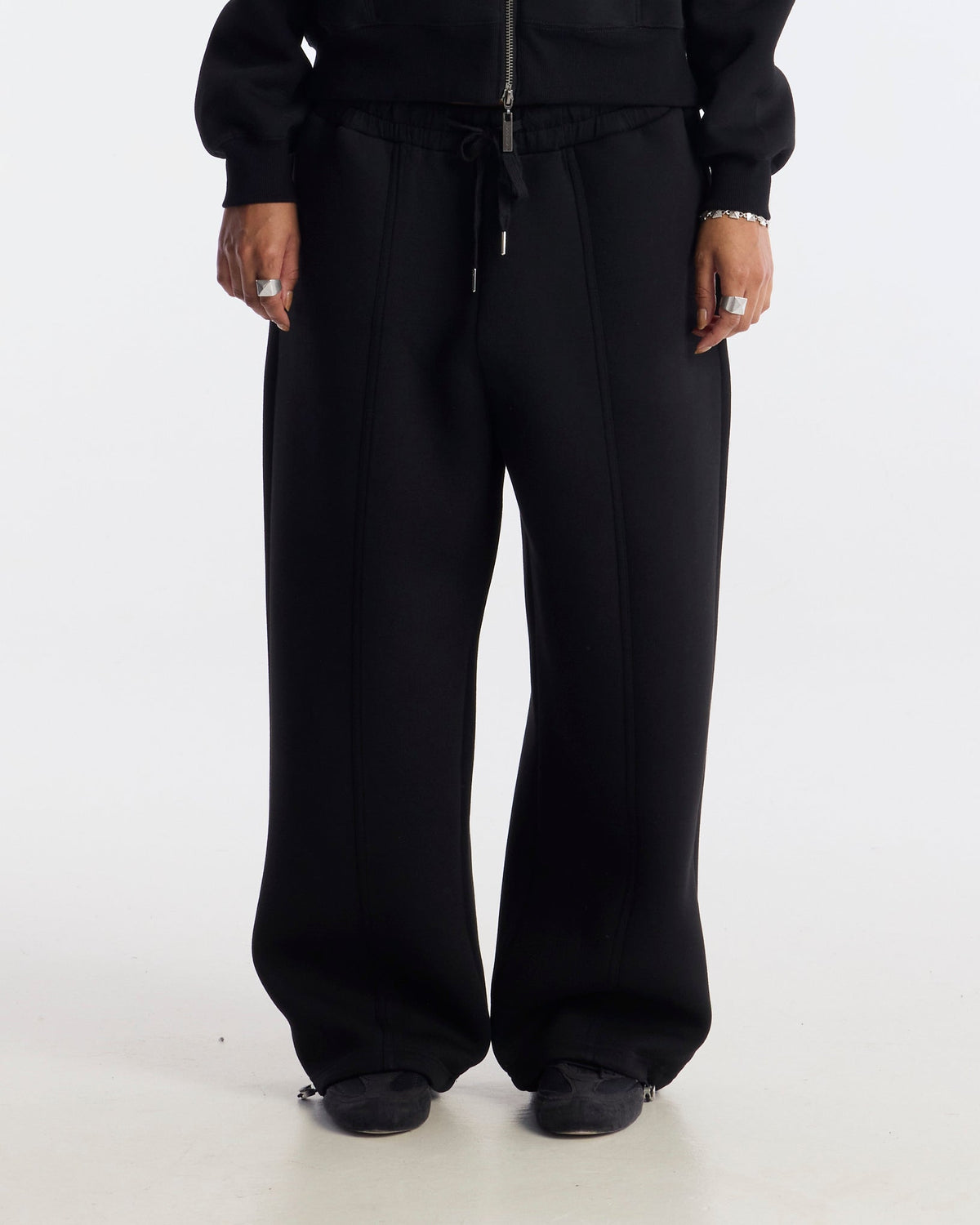 CURVE SWEATPANTS BLACK - Cold Culture