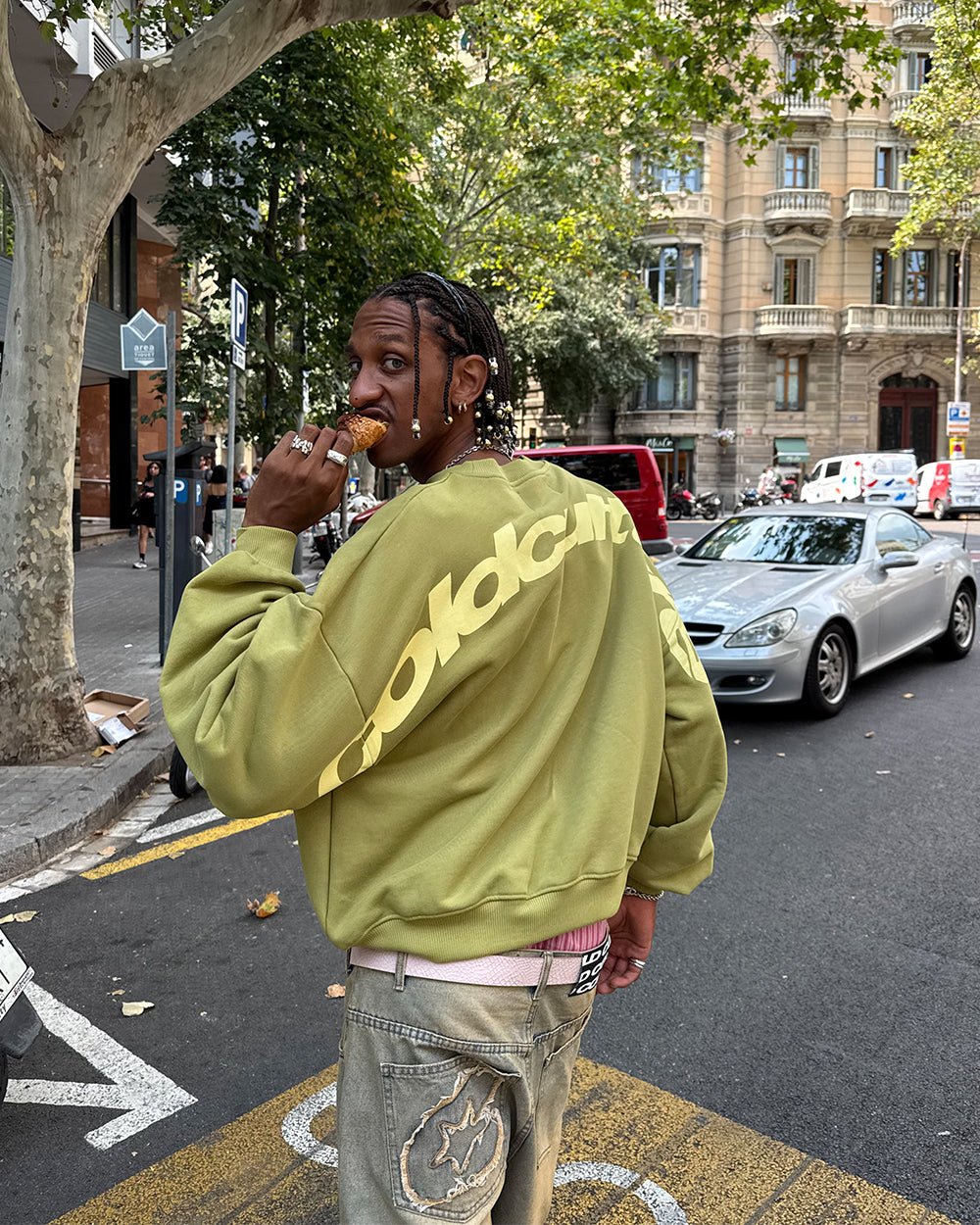 CURVED CREWNECK LIGHT GREEN - COLD CULTURE