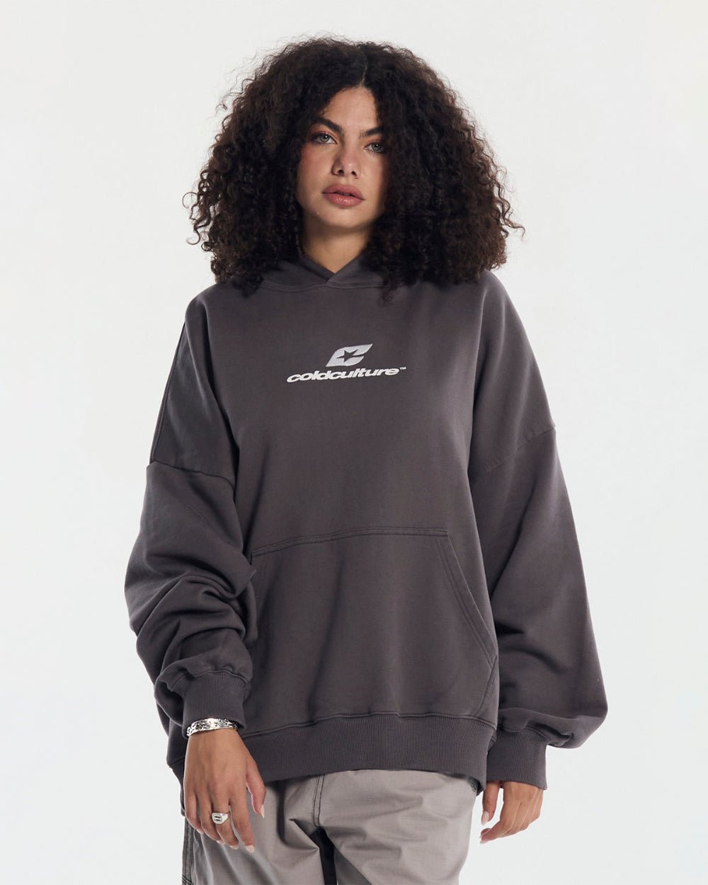 CURVED HOODIE HEAVY GREY - COLD CULTURE