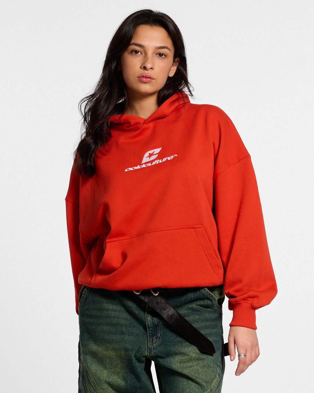 CURVED HOODIE VIBRANT RED - COLD CULTURE