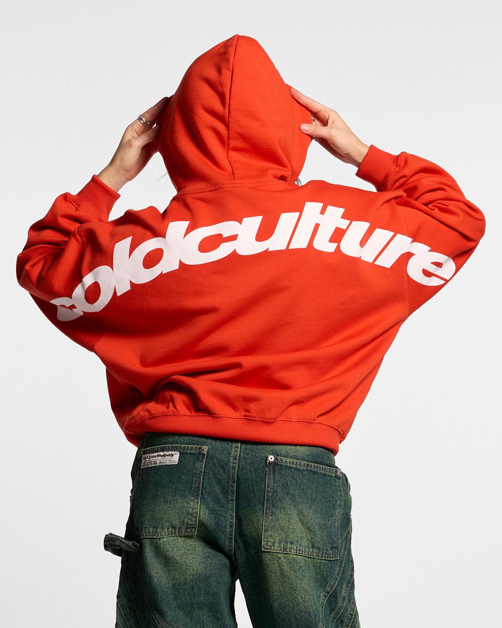 CURVED HOODIE VIBRANT RED - COLD CULTURE