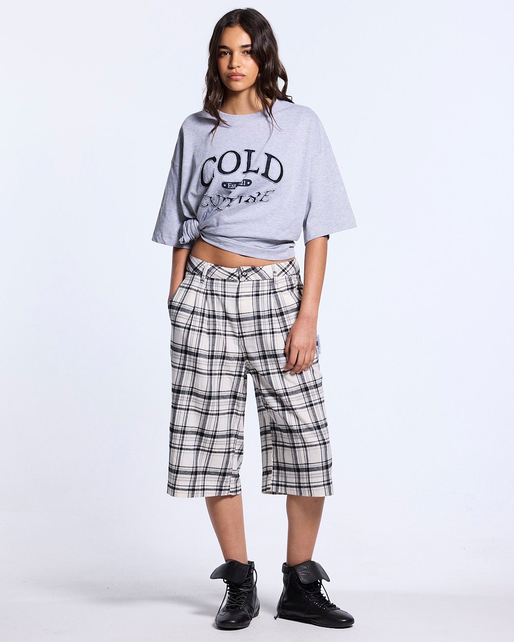 DINING CHECK JORTS BLACK - Cold Culture #woman
