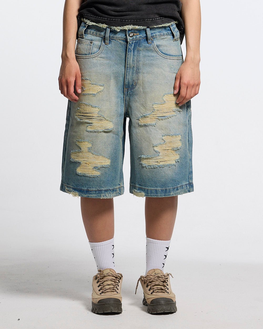 DISRUPT SHORTS LIGHT BLUE - Cold Culture