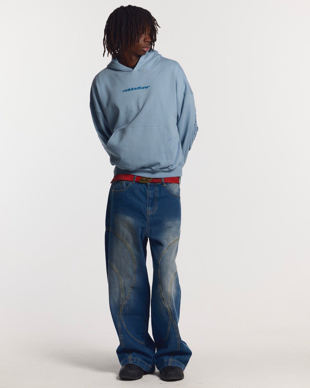 DISTRESS CURVED HOODIE SHADY BLUE