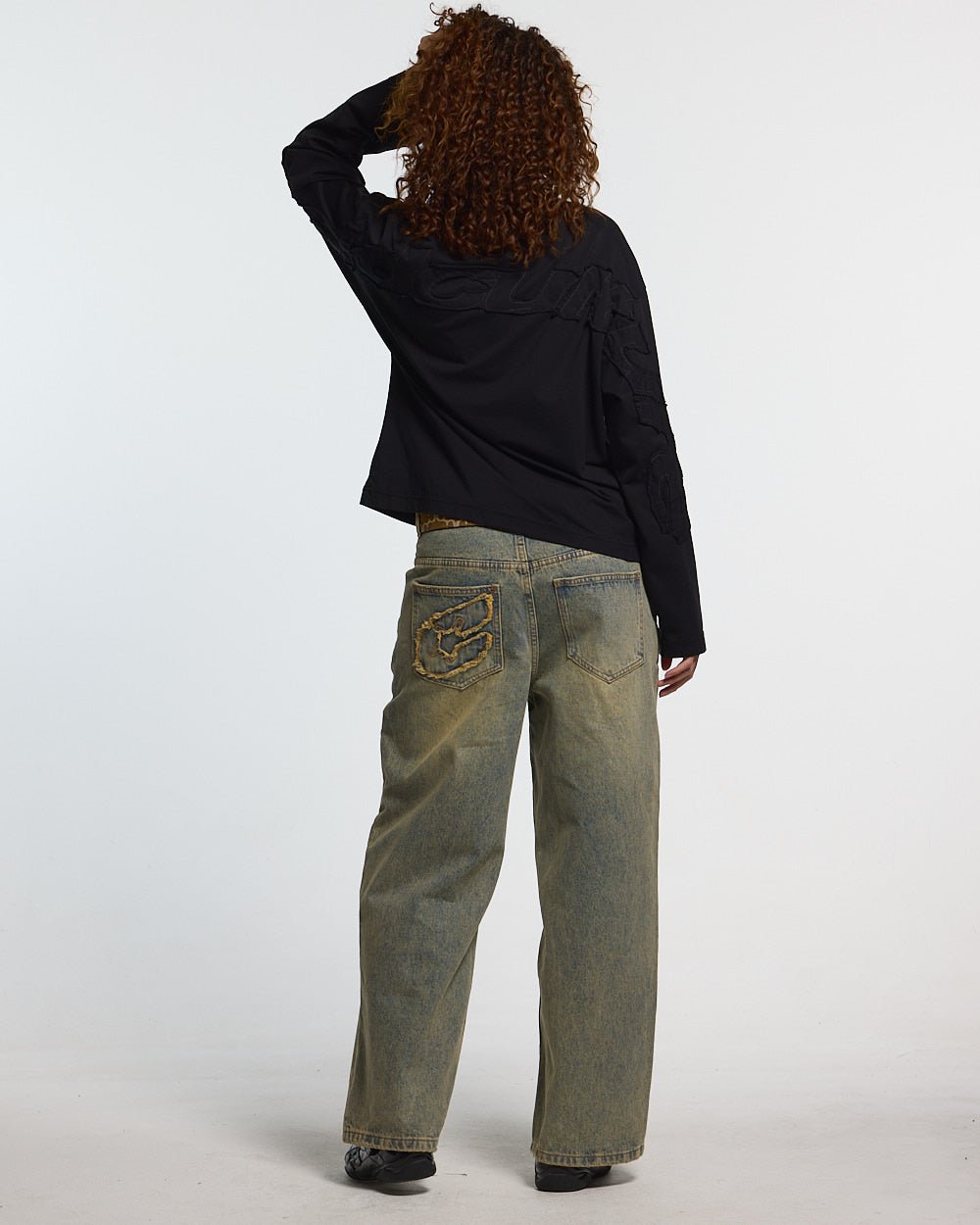 DISTRESS CURVED LONGSLEEVE BLACK - Cold Culture