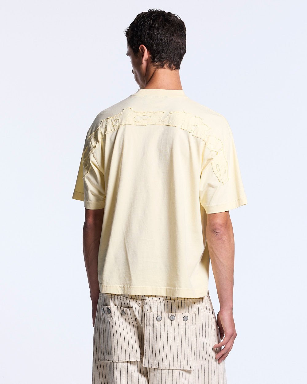 DISTRESS CURVED TEE YELLOW - Cold Culture