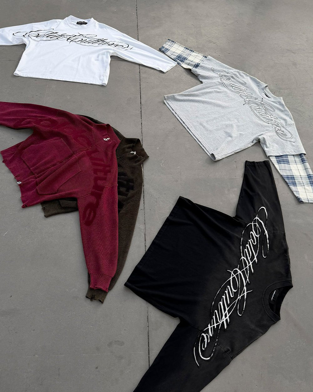 DISTRESS CURVED ZIP KNIT BURGUNDY - Cold Culture