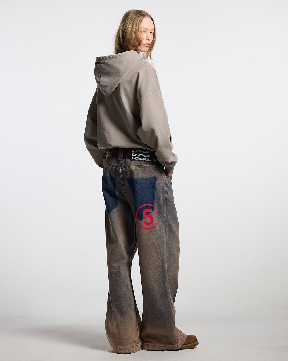 DISTRESS STARS HOODIE BEIGE - Cold Culture