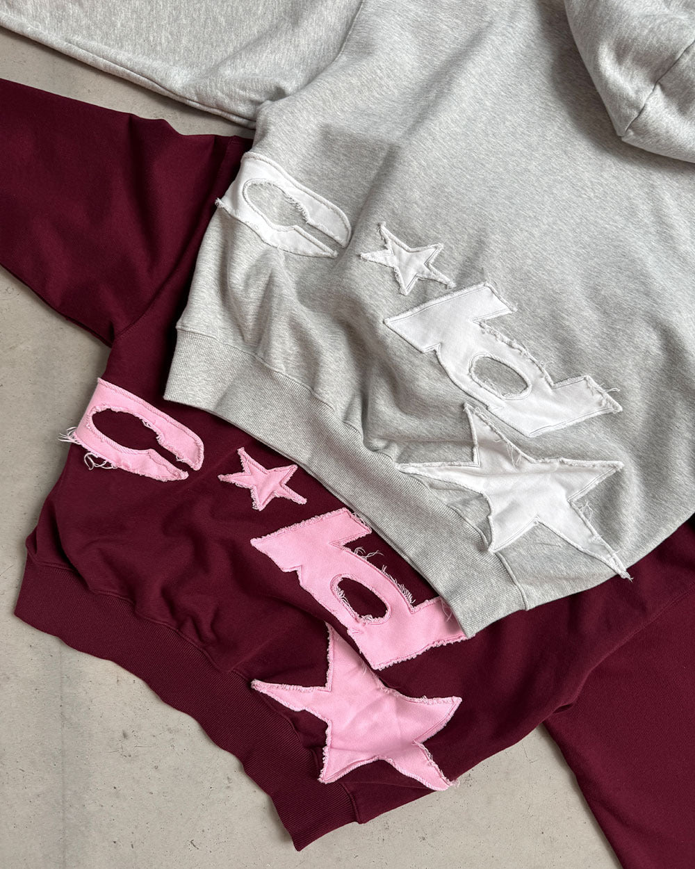DISTRESSED DEFENSE HOODIE BURGUNDY - Cold Culture