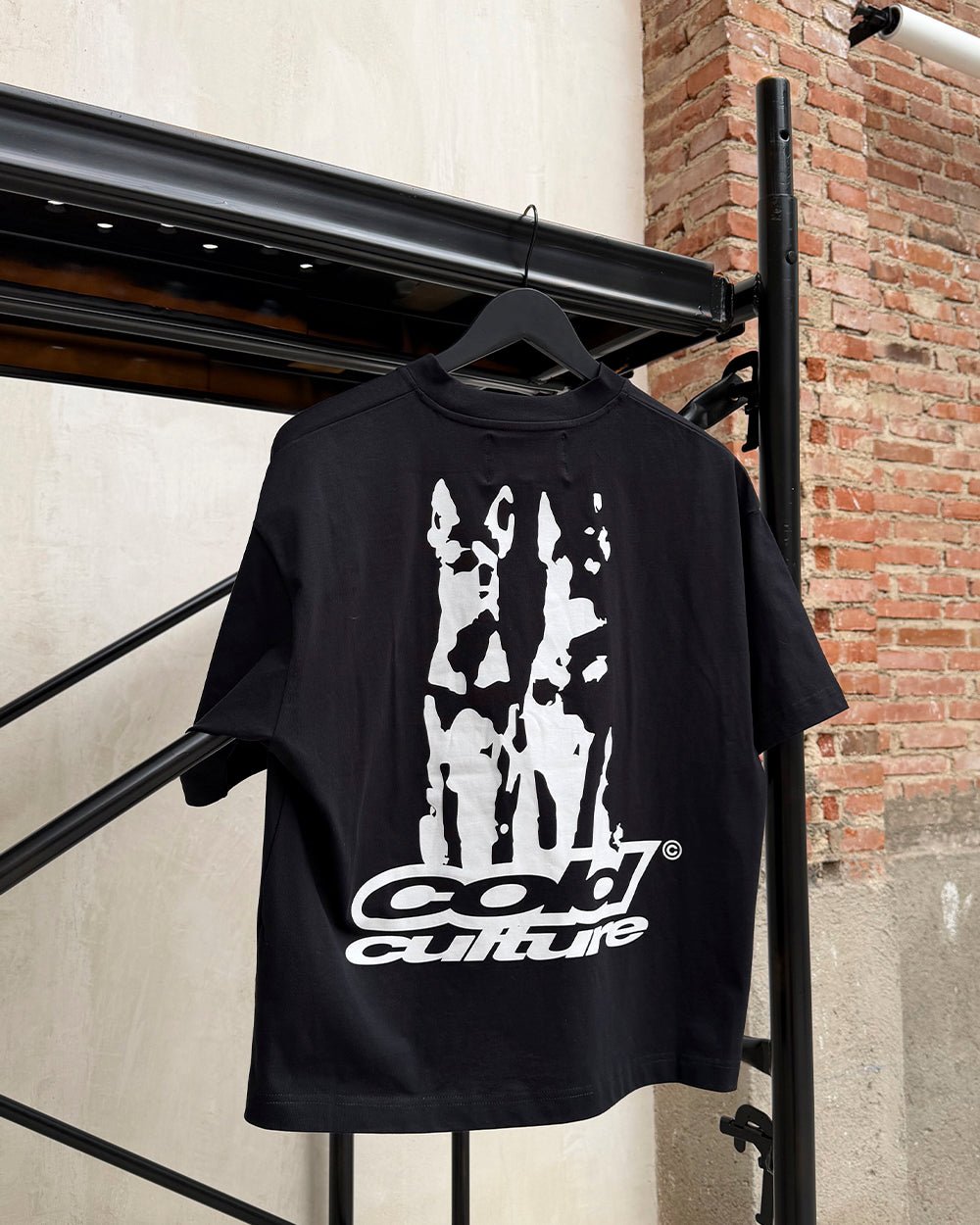 DOGS TEE BLACK - Cold Culture