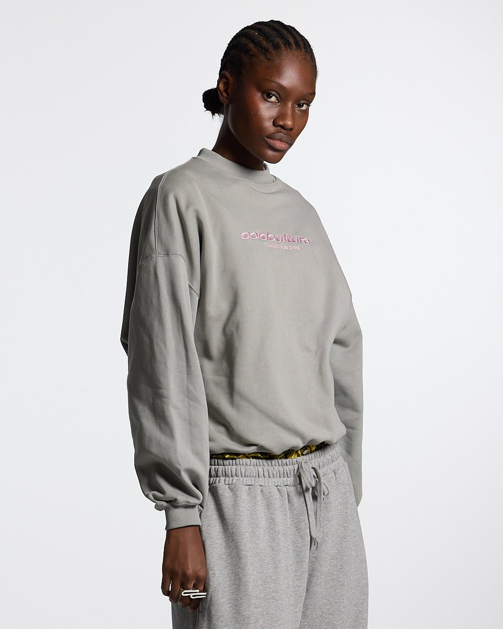 ESSENTIAL CREWNECK ULTIMATE GREY - COLD CULTURE