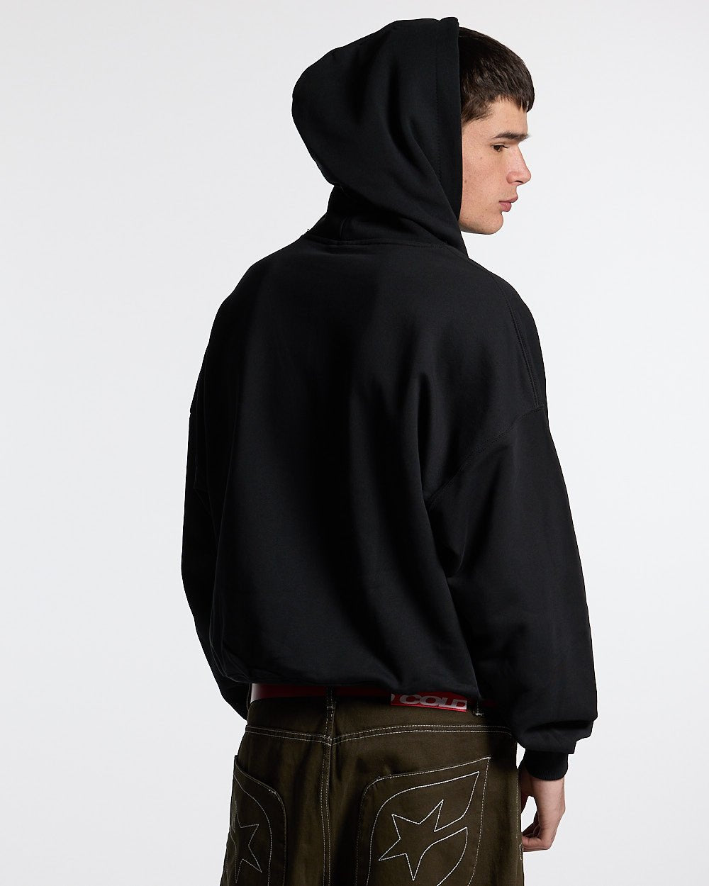 ESSENTIAL HOODIE BLACK - COLD CULTURE