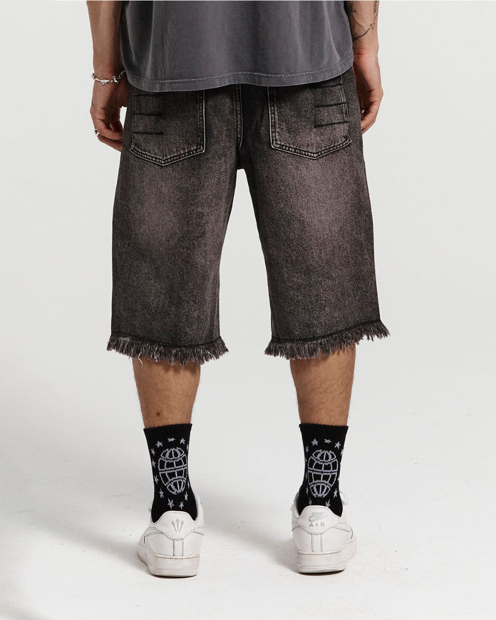 FRAYED V2 SHORTS BLACK STONE DENIM - COLD CULTURE