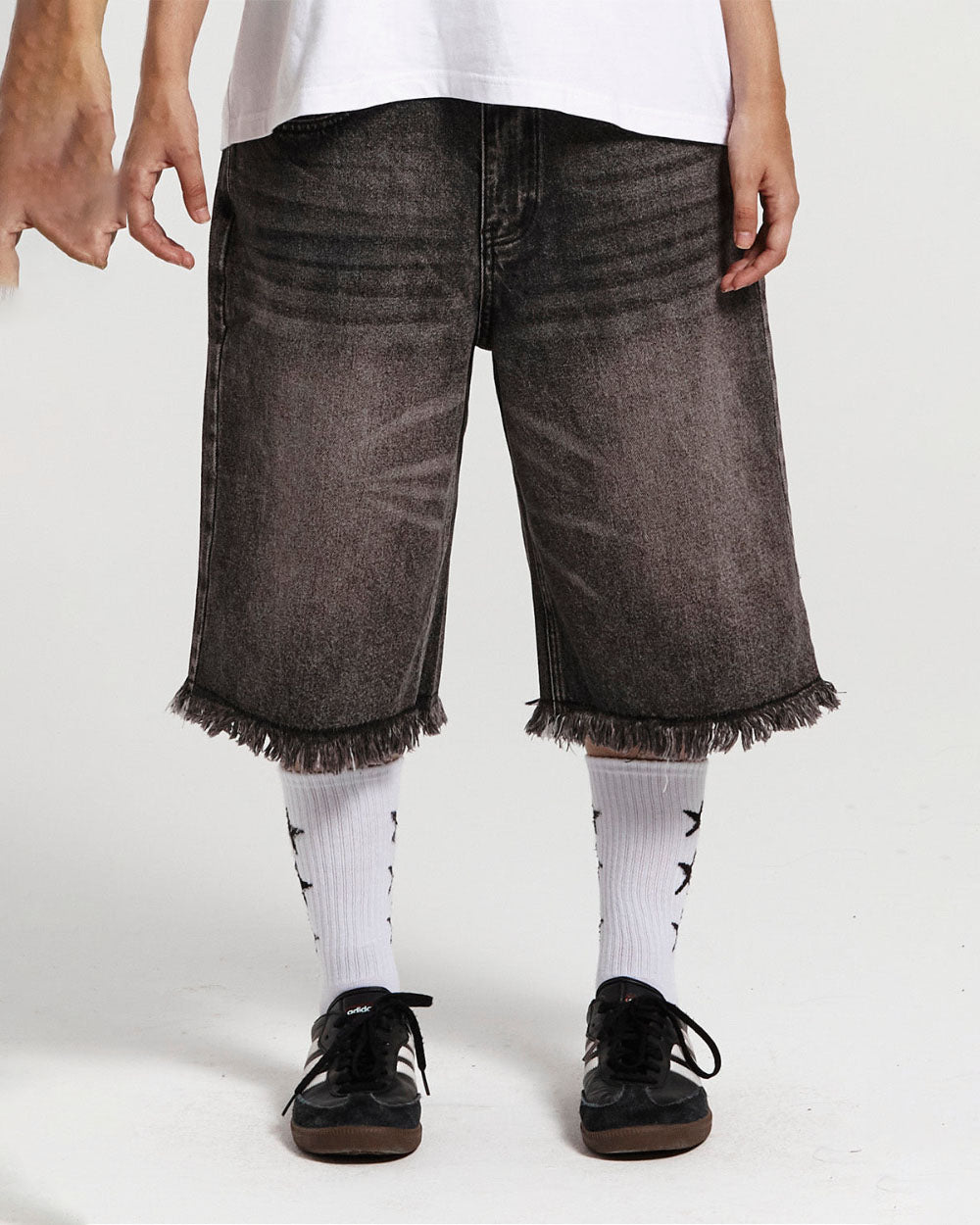 FRAYED V2 SHORTS BLACK STONE DENIM - COLD CULTURE