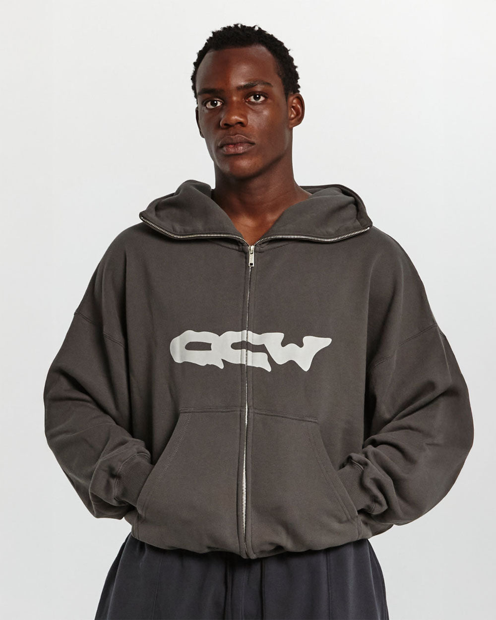 GLOBETROTTER ZIP HOODIE GREY - COLD CULTURE