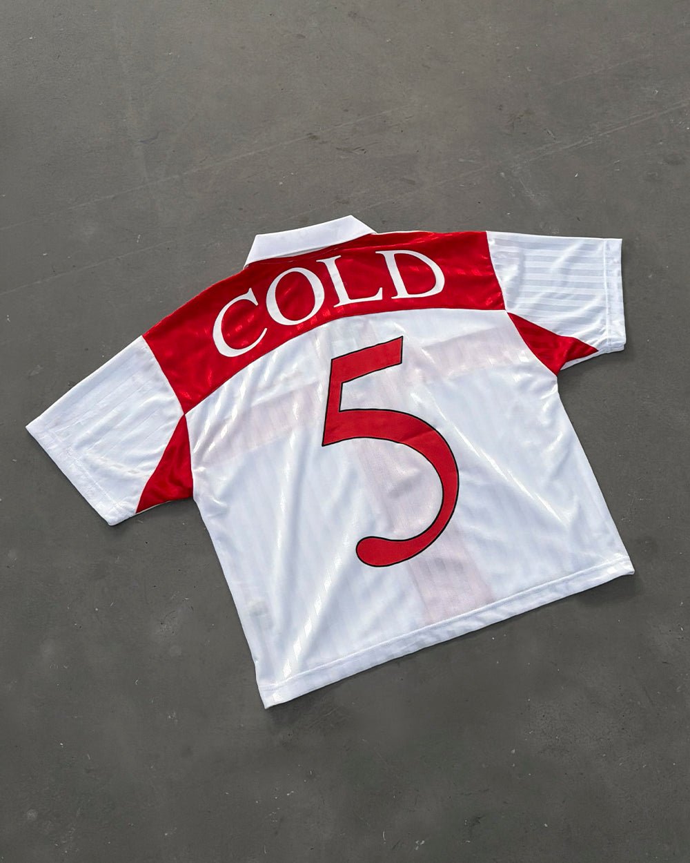 JR FOLKS POLO WHITE - Cold Culture