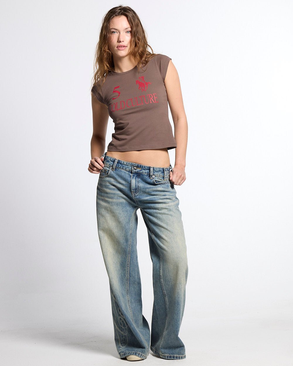 KNOTTY BABY TEE BROWN - Cold Culture