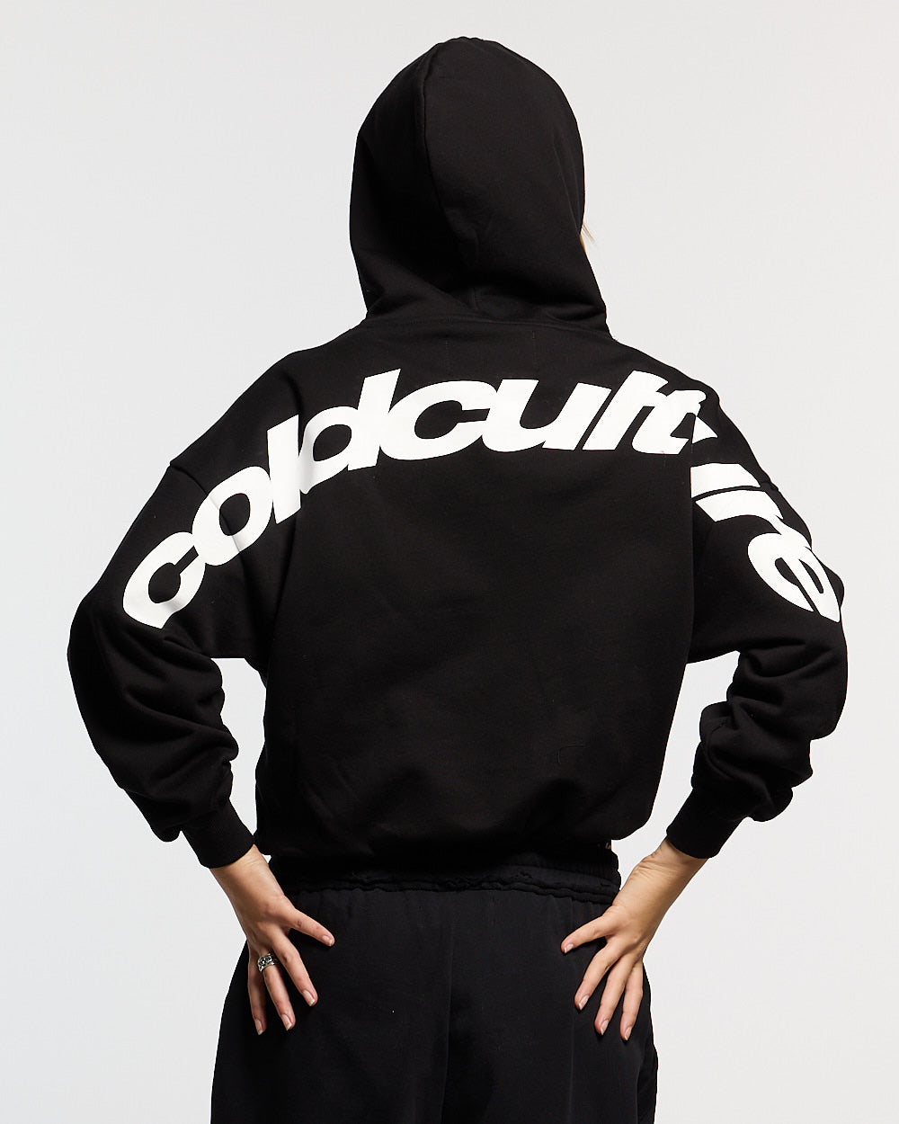 CURVED HOODIE BLACK AND WHITE