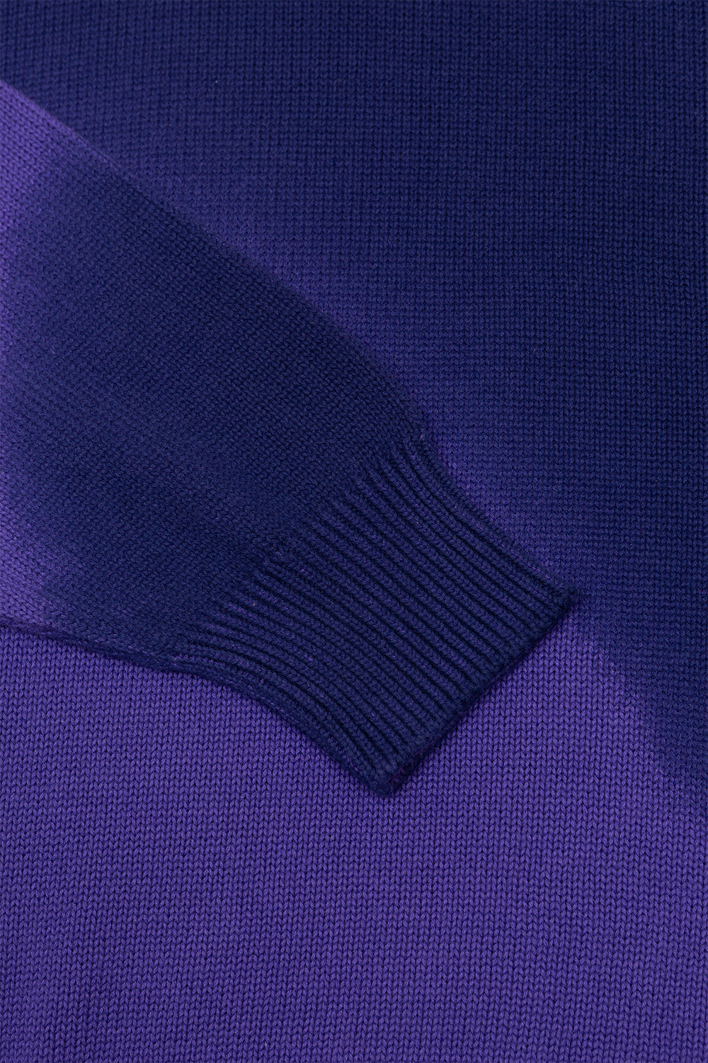 CLOUDY KNIT SAPPHIRE