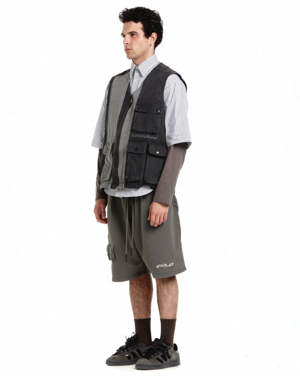 MULTI - POCKET VEST BLACK - COLD CULTURE