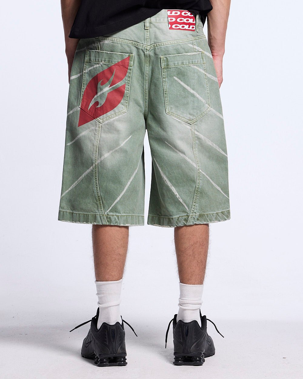 MUSIC RYTHIM SHORTS GREEN - Cold Culture