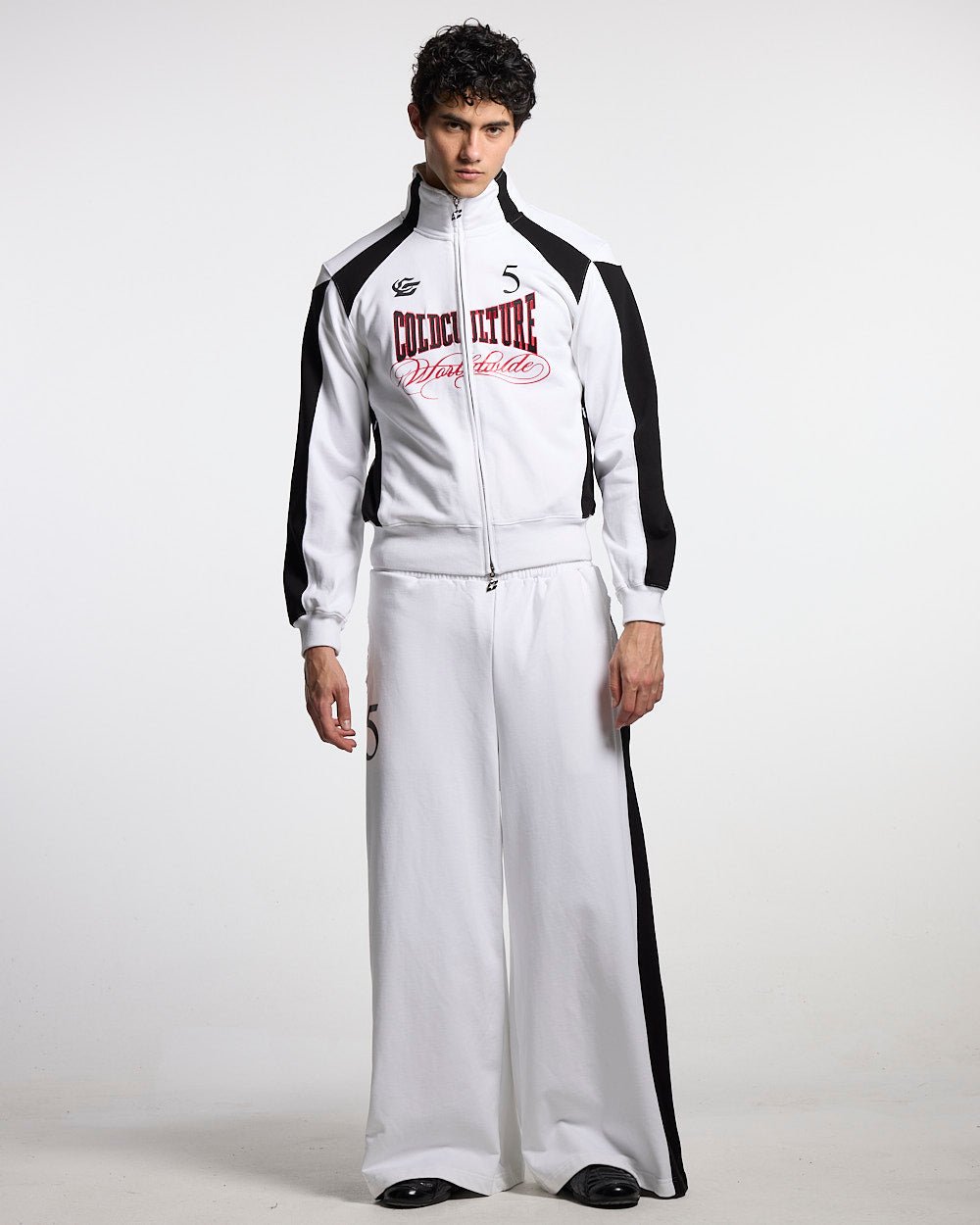 NIA SET SWEATPANTS WHITE & BLACK - Cold Culture