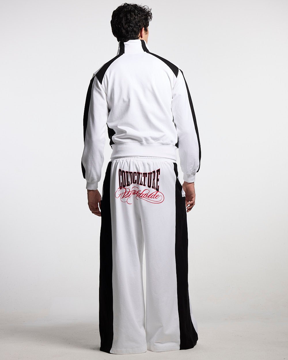 NIA SET SWEATPANTS WHITE & BLACK - Cold Culture