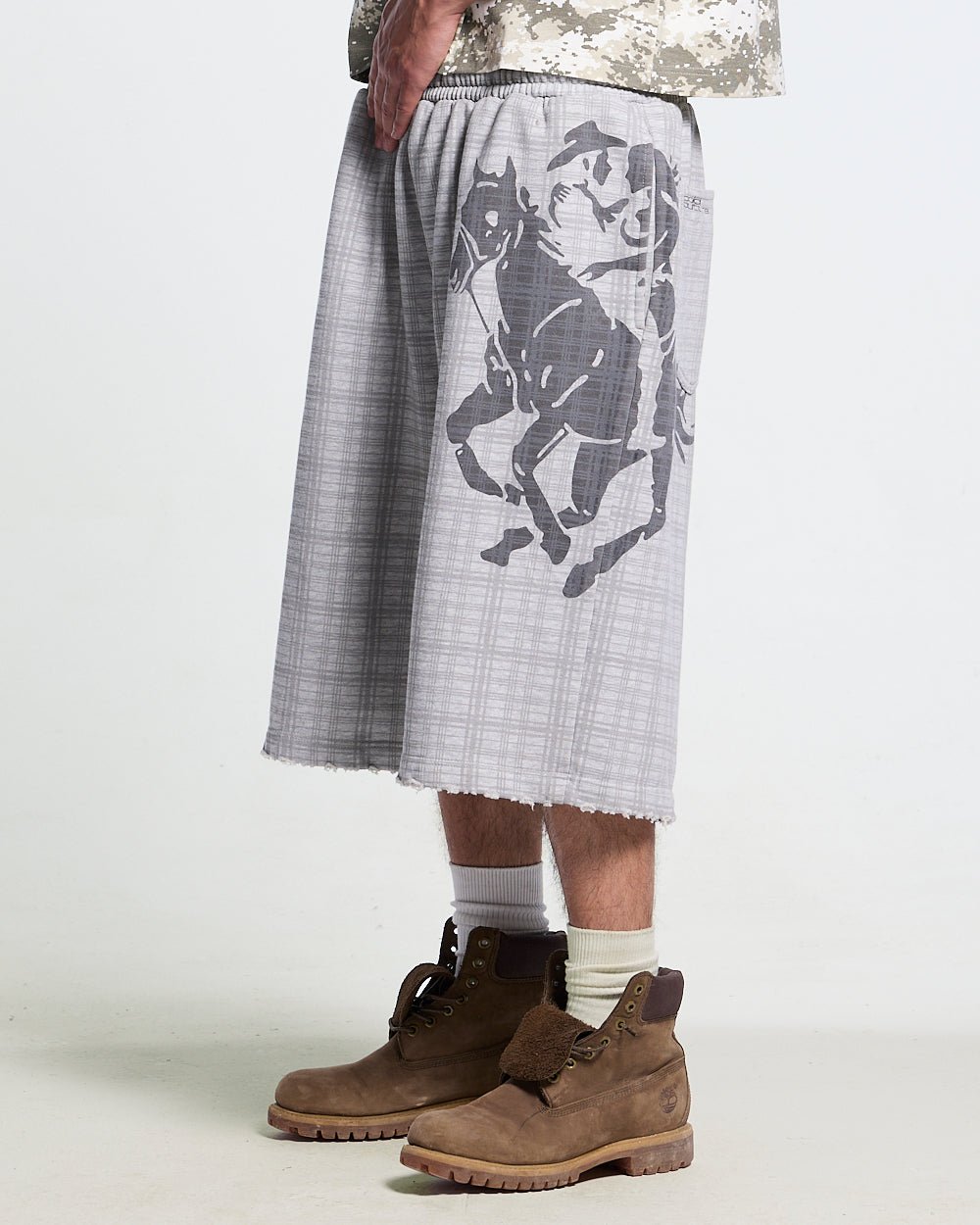 NOVEL SHORT SWEATPANTS GREY - Cold Culture
