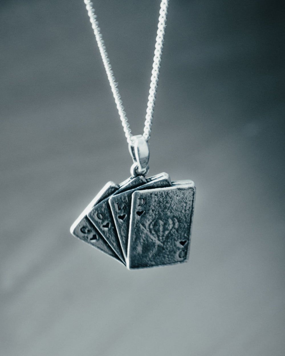 deck-necklace3.jpg