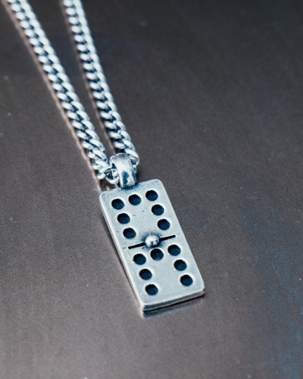 domino-necklace4.jpg