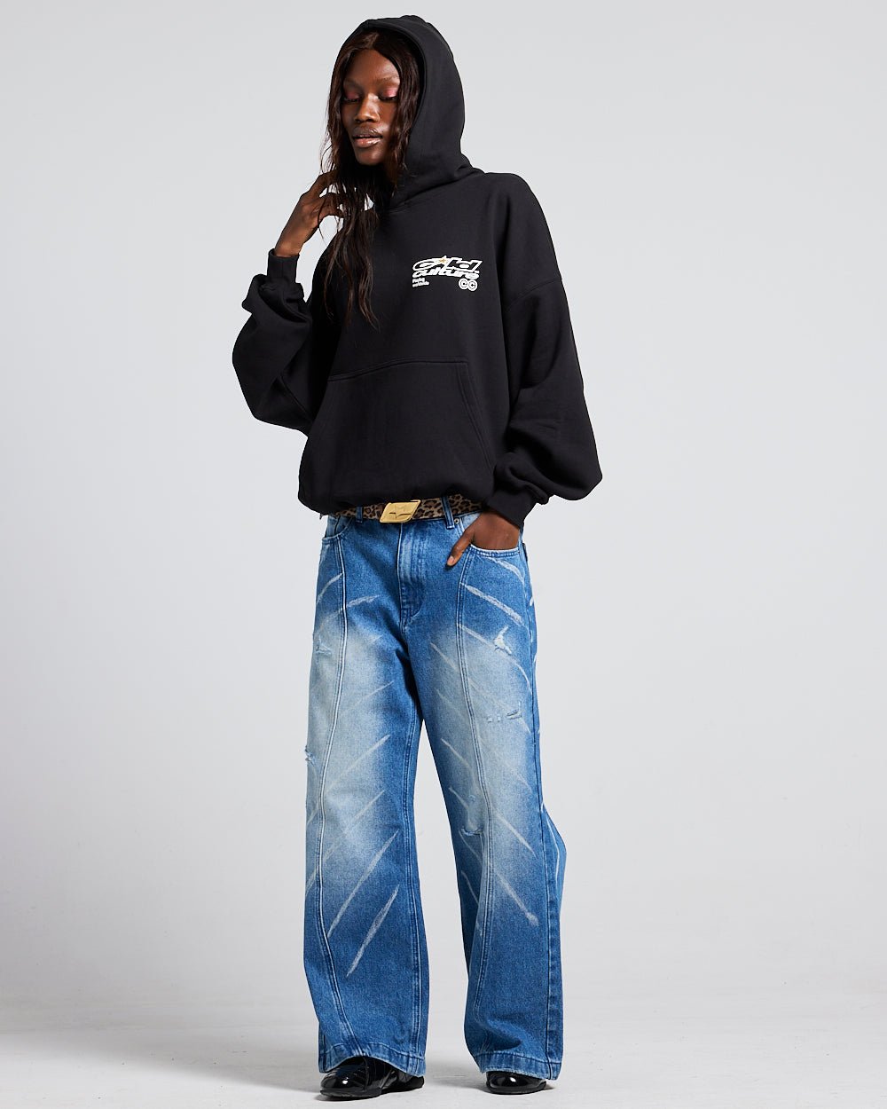 PLAYING WORLDWIDE HOODIE BLACK - Cold Culture