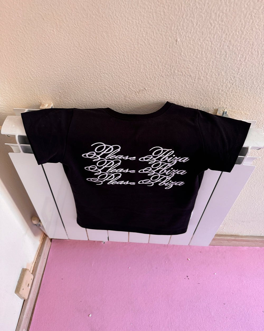 PLEASE IBIZA BABY TEE BLACK - Cold Culture
