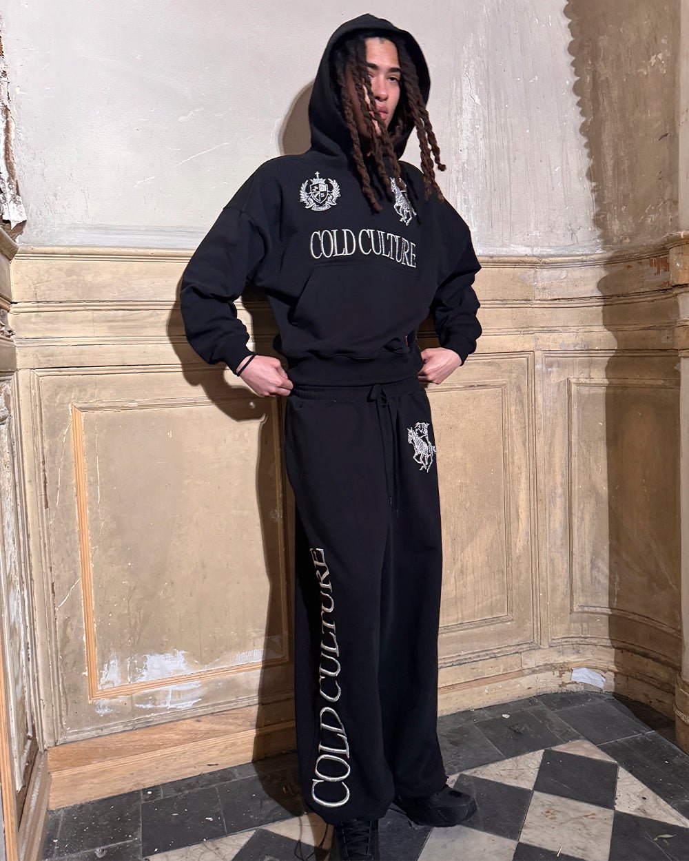 RIDING CLUB HOODIE BLACK - Cold Culture