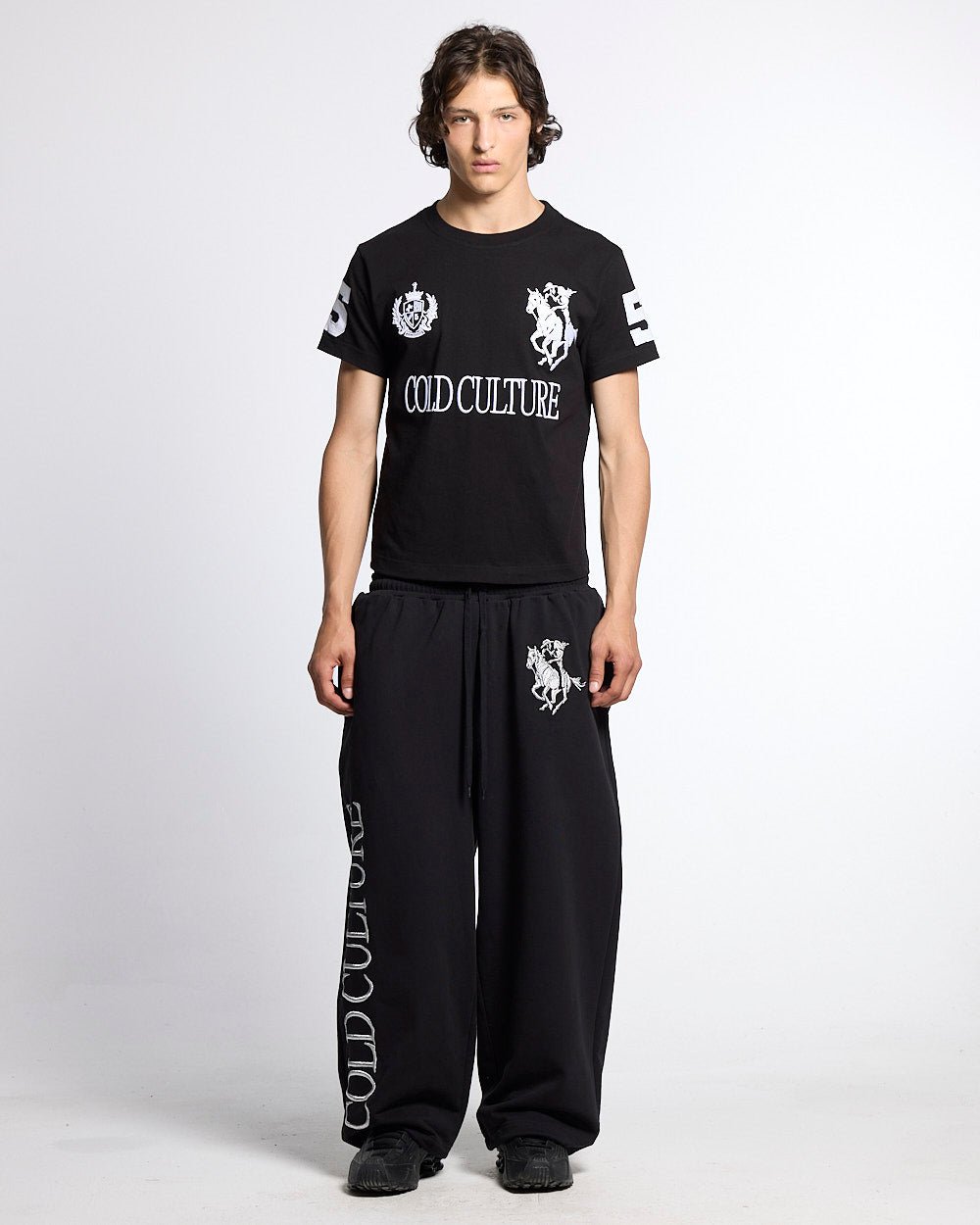 RIDING CLUB TEE BLACK - Cold Culture