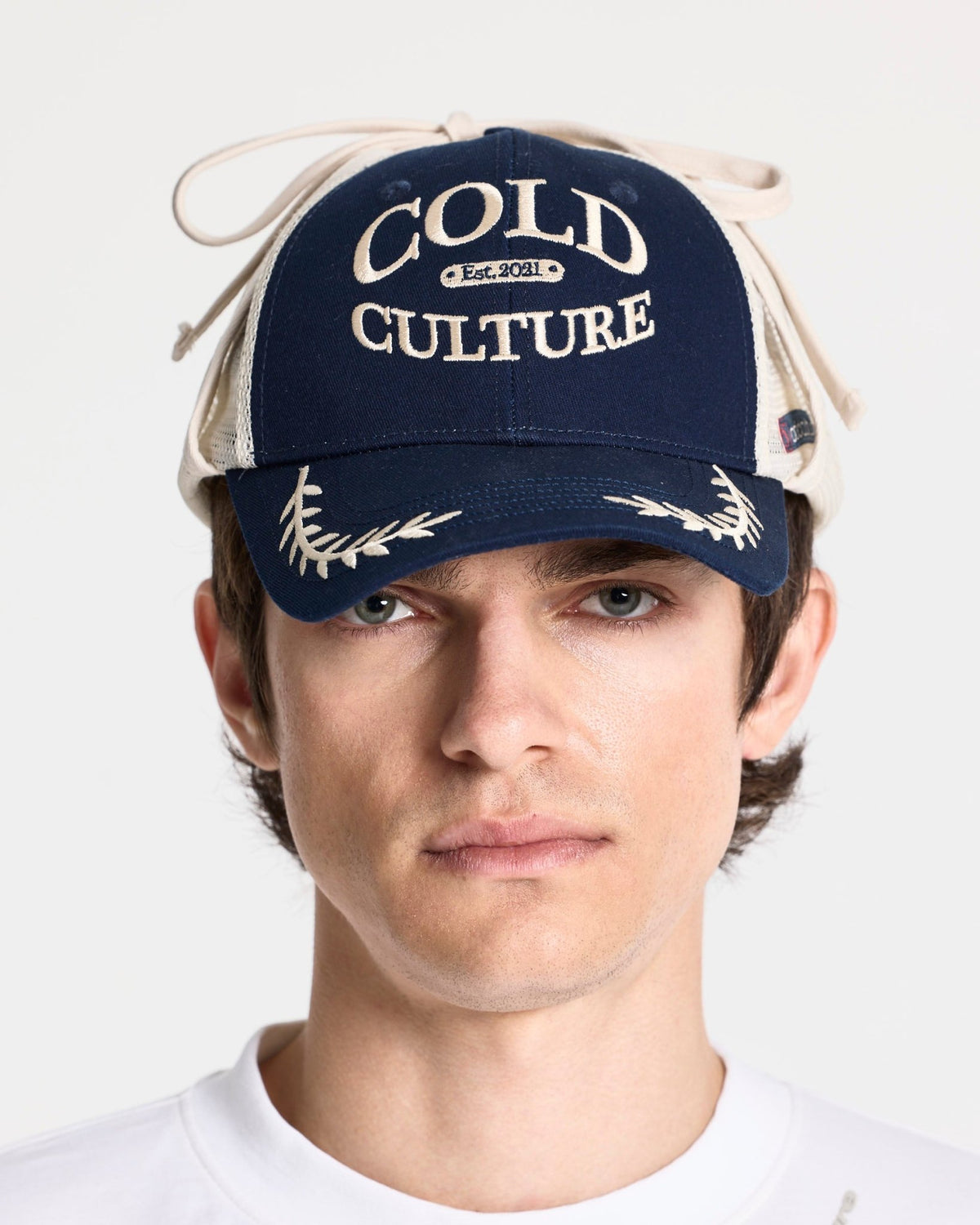 SCOUT CAP NAVY AND OFF-WHITE - Cold Culture